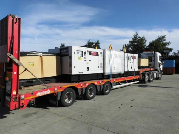 Generator insonorizat GENMAC King G80IS putere maxima 88kVA 400V motor IVECO - imagine 2