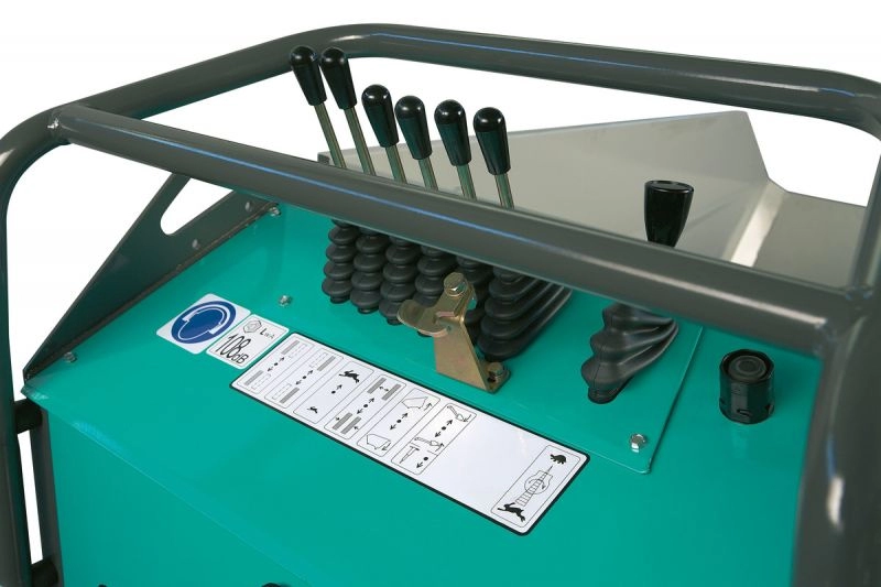 Mini-Dumper IMER Taurus 700CP-D10AE motor Yanmar L100N diesel, cu bena de incarcare - imagine 2